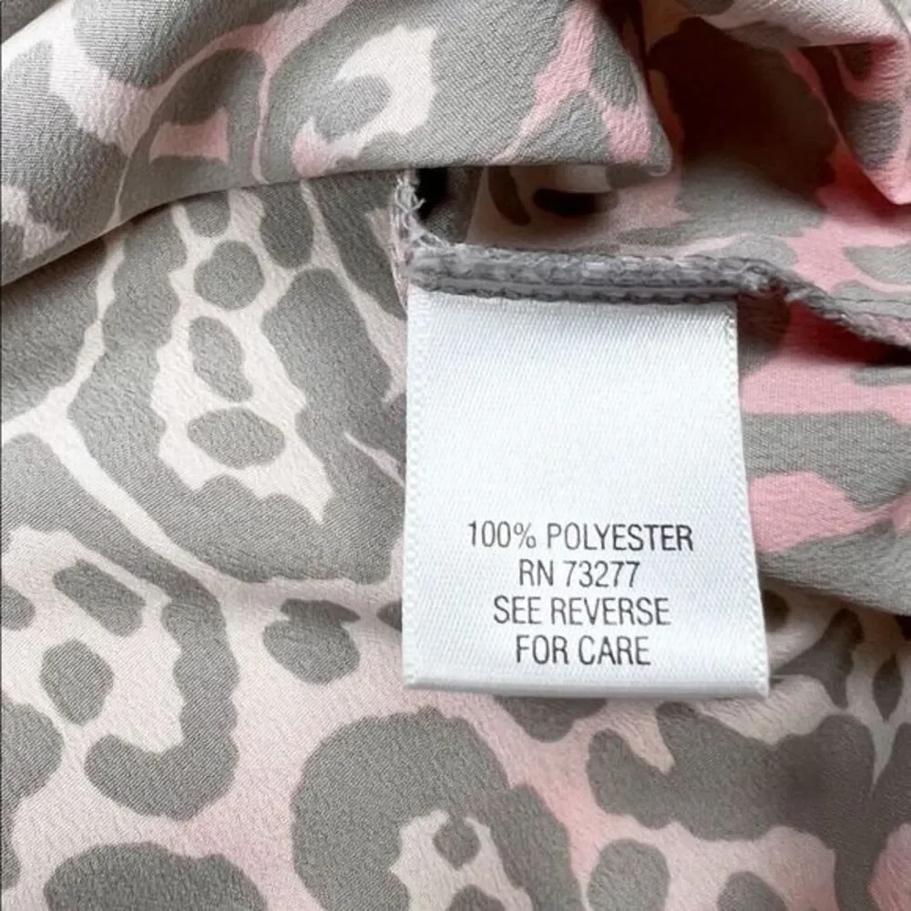 Apt.‎ 9 Grey Pink Leopard Cap Sleeve Blouse Top Size XS - Picture 6 of 7